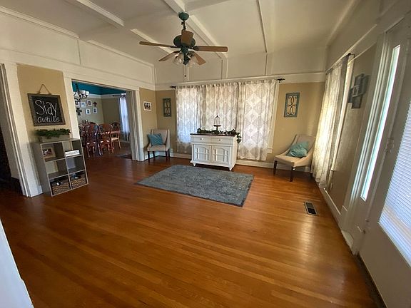Entry room