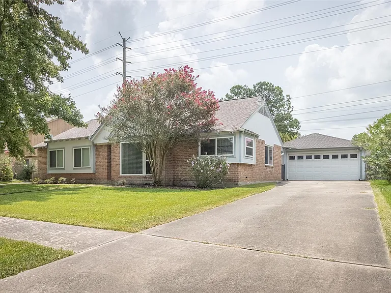 2643 Hodges Bend Cir — Photo 3