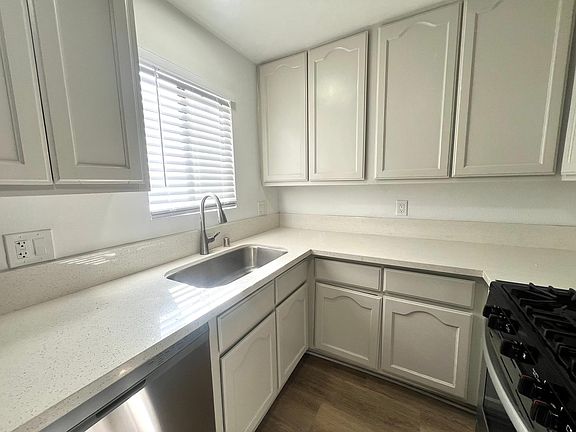 3rd image of 510 E 97th St APT 9