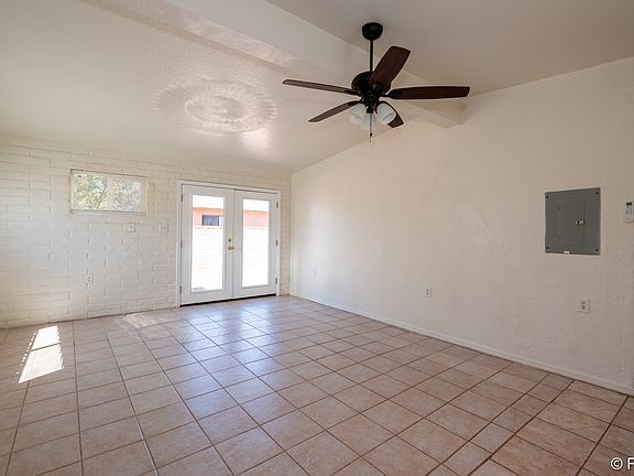 4th image of 802 E Graybill Dr #2