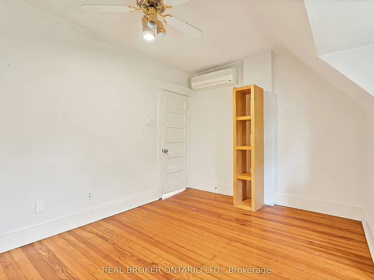 25 Dixon Ave #MAIN — Photo 38