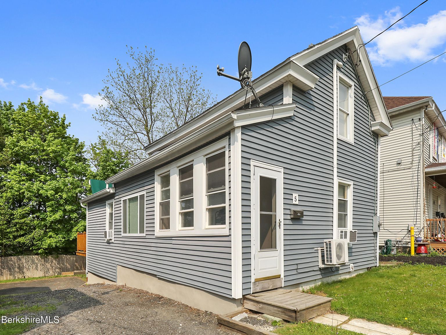 5 Richmond Ave, Pittsfield, MA 01201 Zillow