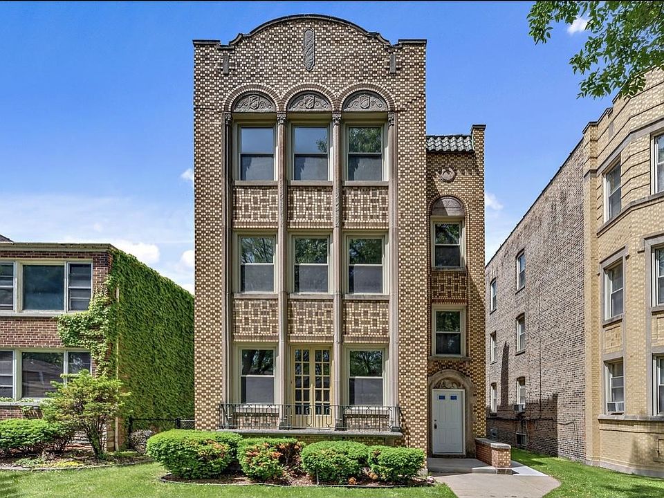 1st image of 8036 S Paxton Ave #2