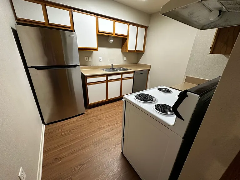 2526 Dartmouth St #111 — Photo 8