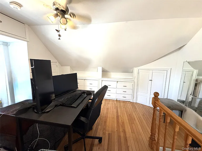 411 Elm St — Photo 14