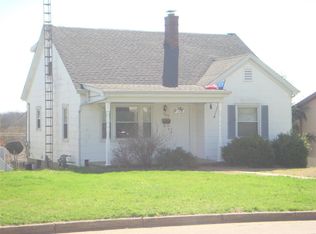 1422 E 3rd St, Washington, MO