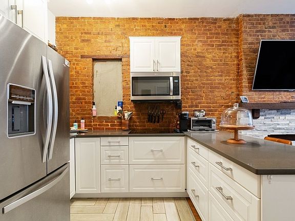 3rd image of 509 W 173rd St #1