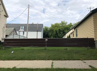 1310 S 9th St, Milwaukee, WI 53204