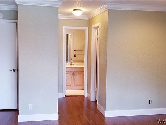 4th image of 9806 Shadow Wood Blvd