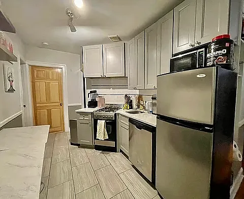 98 Thompson St #16 — Photo 3