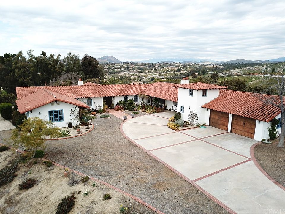 1st image of 38755 Chaparral Dr