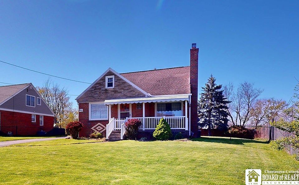 1st image of 645 Mapleview Rd