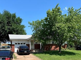 1106 N Nail Pkwy, Moore, OK 73160