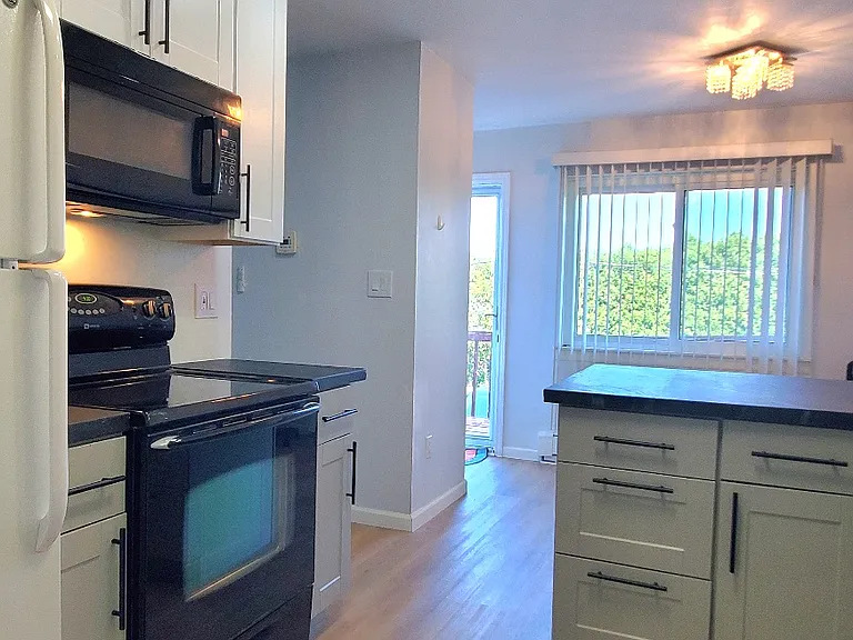 115 Halifax St #25 — Photo 19