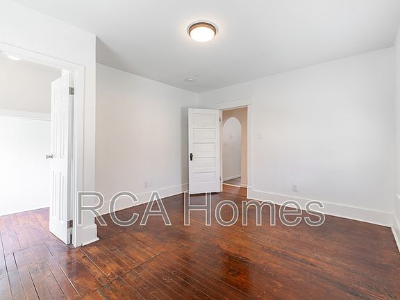 3rd image of 3005 Ruckle St