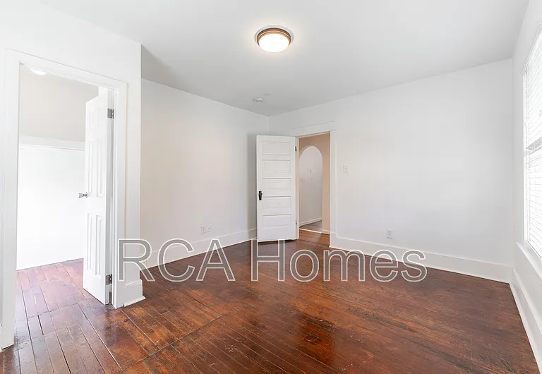 3005 Ruckle St — Photo 3