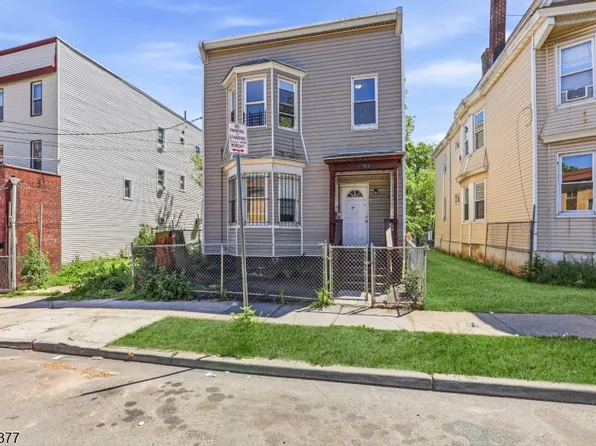 184 W Runyon St, Newark City, NJ 07108