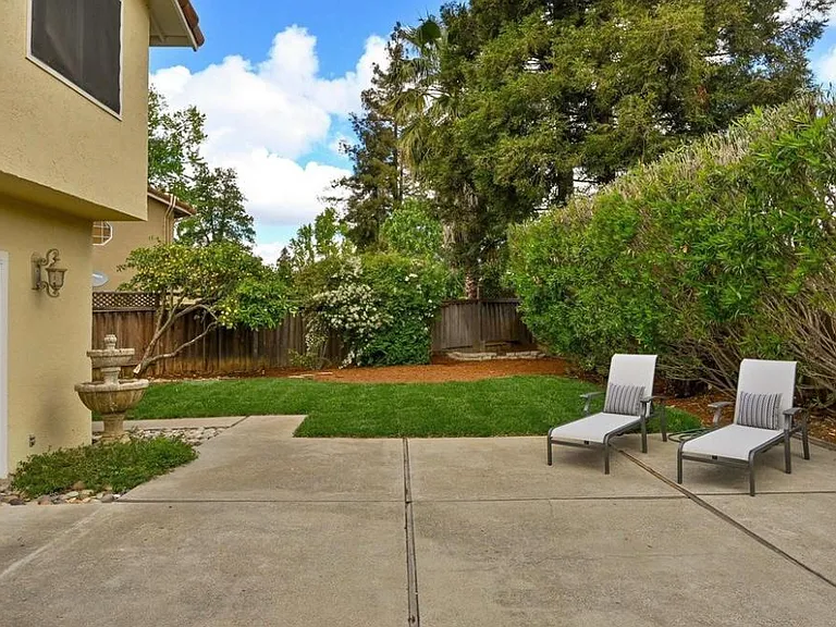 3623 Mahogany Ct — Photo 17