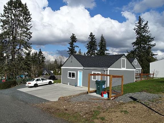 3rd image of 2012 Lakeway Dr