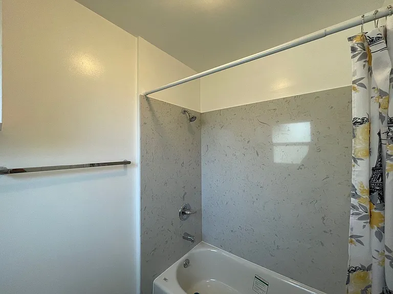 2535 Wallace St — Photo 6