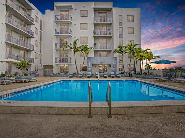 275 Fontainebleau Blvd #402