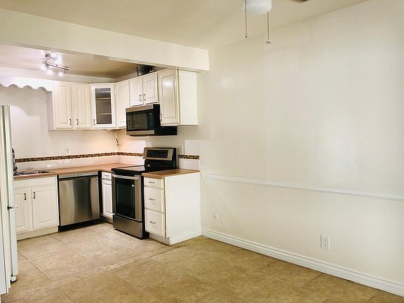5th image of 6001 Canterbury Dr Unit 204