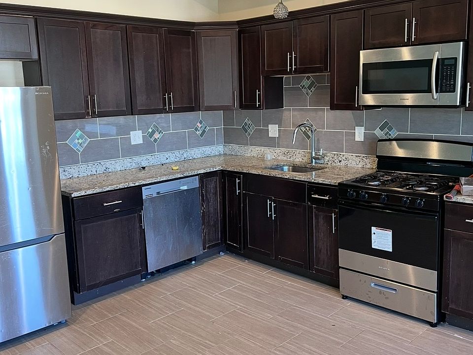 2nd image of 75 Homestead St #2