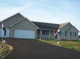 1112 E Whippoorwill Way, Beloit, WI 53511