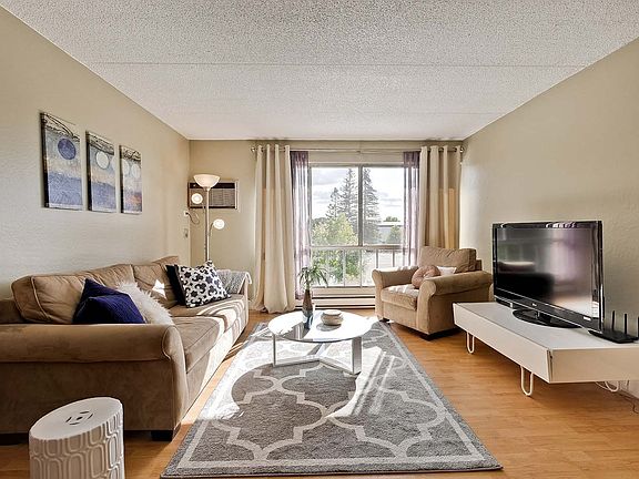 5th image of 1700 Civic Center Dr APT 301