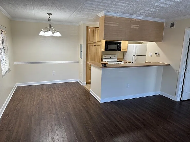 5304 W Kennedy Blvd #205 — Photo 6