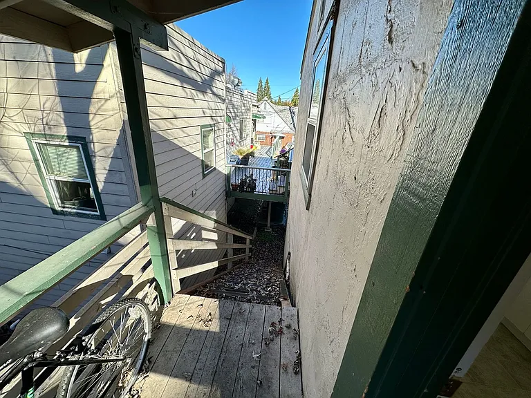 102 Mainhart Dr — Photo 8