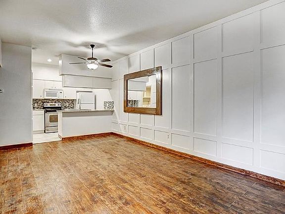 3rd image of 2626 Holly Hall St APT 607