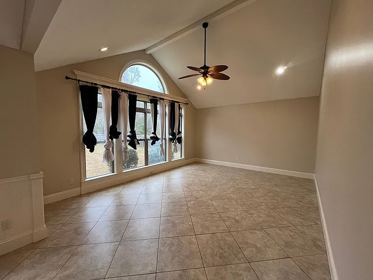 4497 Mahan Dr — Photo 14
