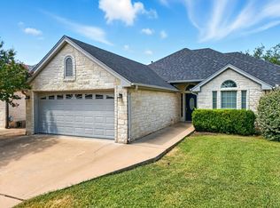 304 Fox Xing, Burnet, TX 78611