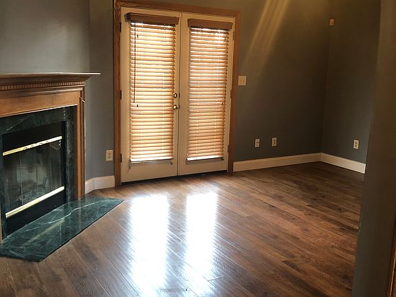 4th image of 1318 Evergreen Dr