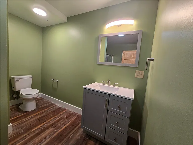 27 E Main St #209 — Photo 10