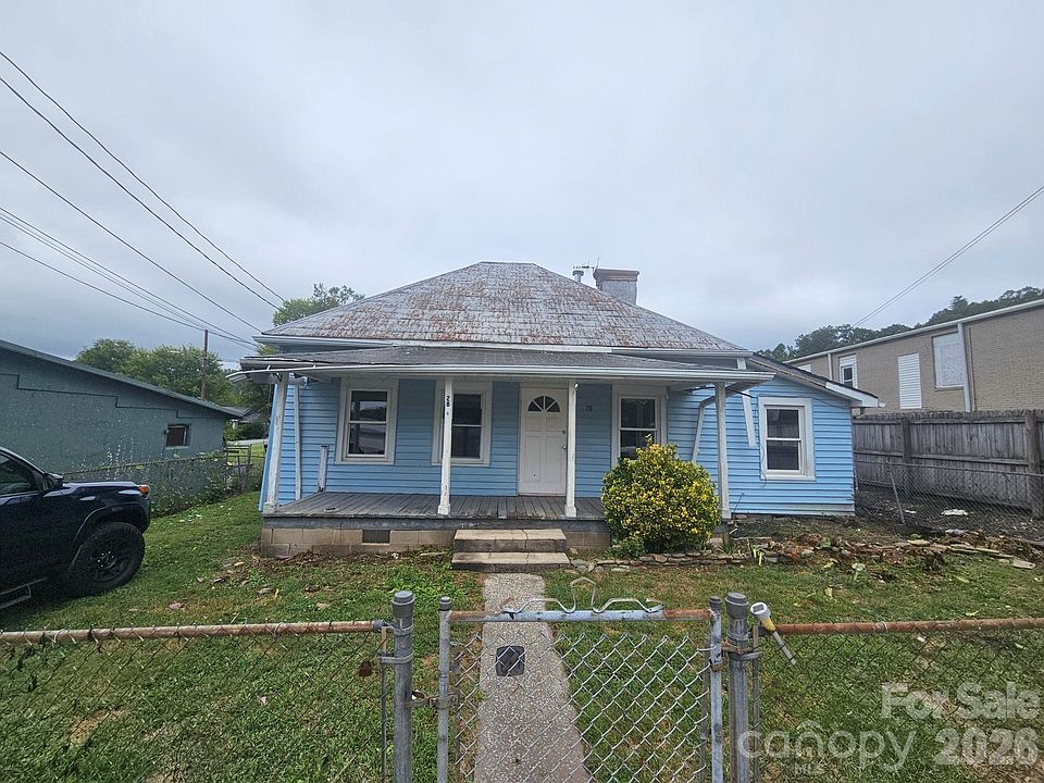 1st image of 28 Chestnut St
