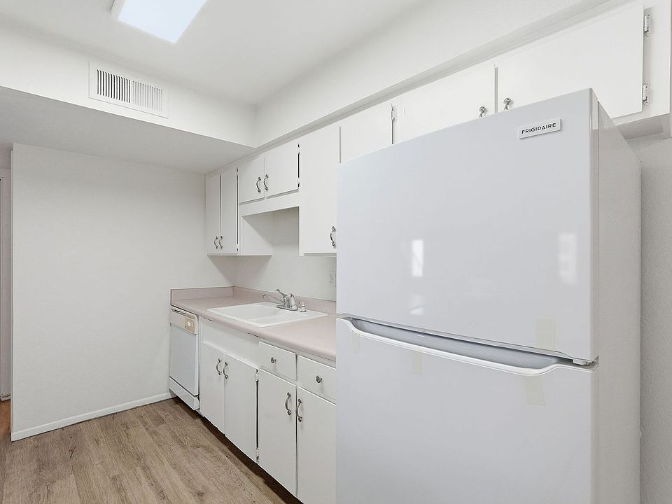 1st image of 1500 W Rio Salado Pkwy Unit 15