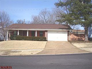 5th image of 3285 Kingsley Dr