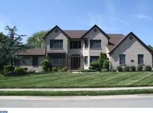 540 W Hummock Ln, Newark, DE 19702