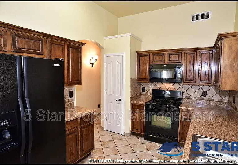 12636 Crystal Ridge St — Photo 15