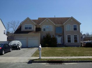 28 David Dr, Barnegat, NJ 08005