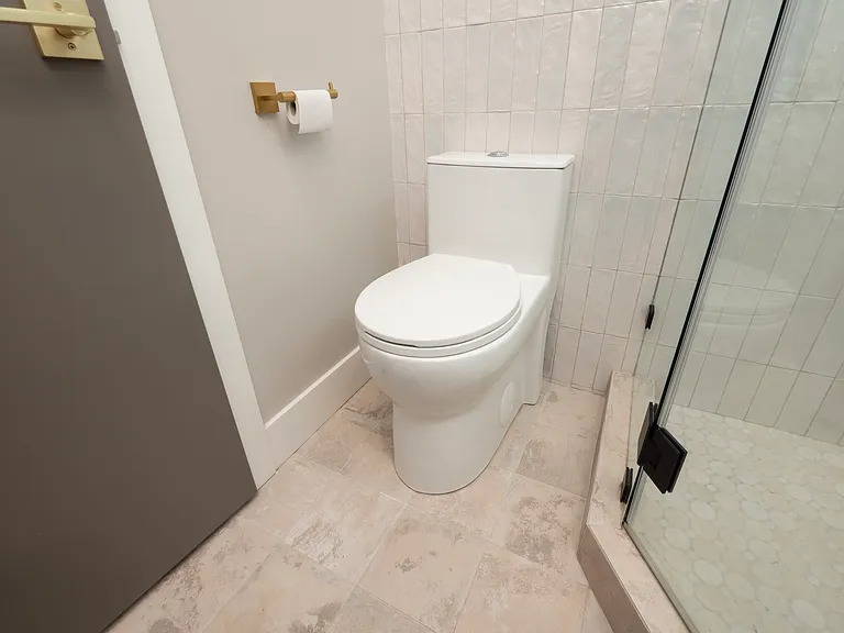 591 E 9th St #2 — Photo 12