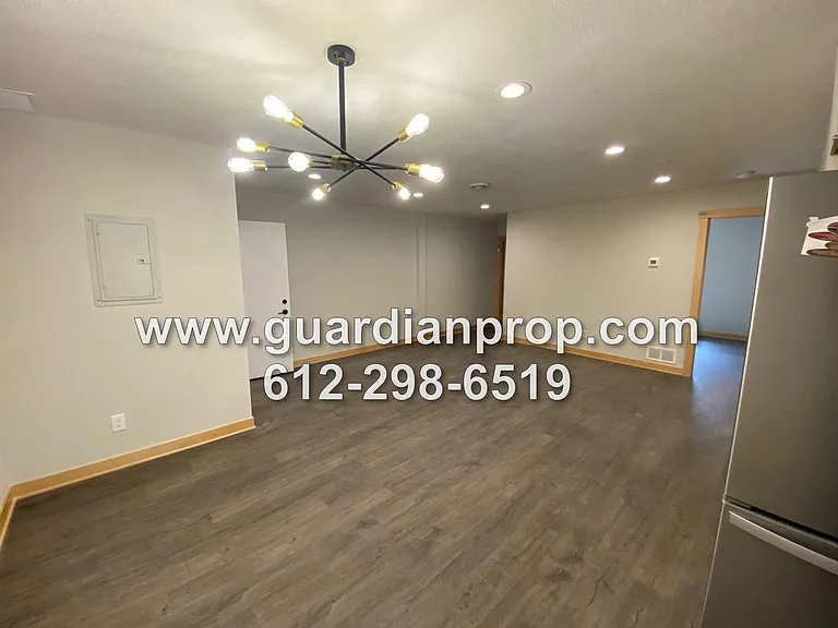 1560 Portland Avenue — Photo 5