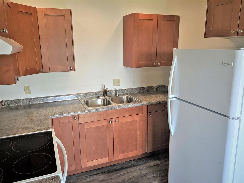 2nd image of 3806 Spring St APT 1