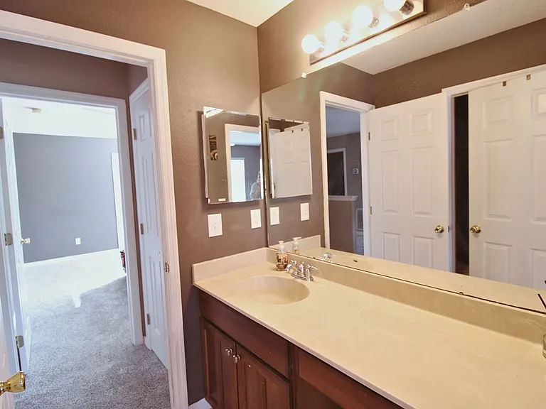 11129 Creek Haven Dr — Photo 19