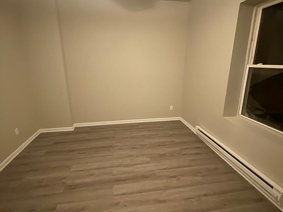 3rd image of 1615 W Westmoreland St #3