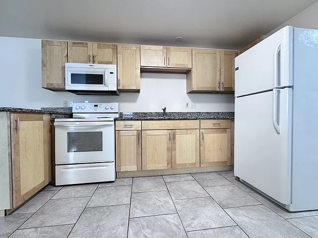 1710 Broadway #4 — Photo 2