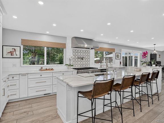 3rd image of 1507 S Seibert Court