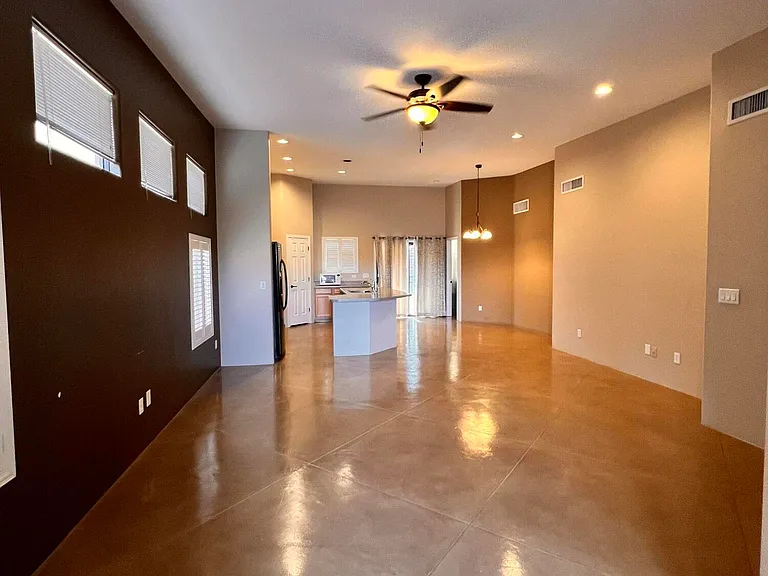 3110 North Ave — Photo 3